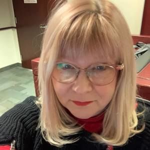 Meet your Posher, Anna